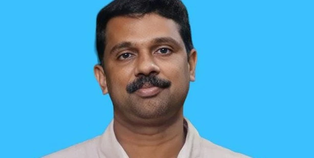 കൂരാച്ചുണ്ട് സ്വദേശി മംഗലാപുരത്ത് കാര്‍ അപകടത്തില്‍ മരിച്ചു 
