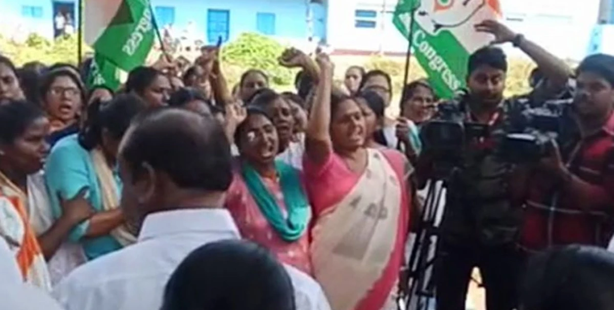 ആലപ്പുഴയിൽ മഹിള കോൺഗ്രസ് മാർച്ചിൽ സംഘർഷം