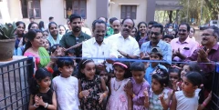 പേരാമ്പ്ര എ.യു.പി.സ്‌കൂള്‍ പ്രീപ്രൈമറി കെട്ടിടവും നവീകരിച്ച കമ്പ്യൂട്ടര്‍ ലാബും 
